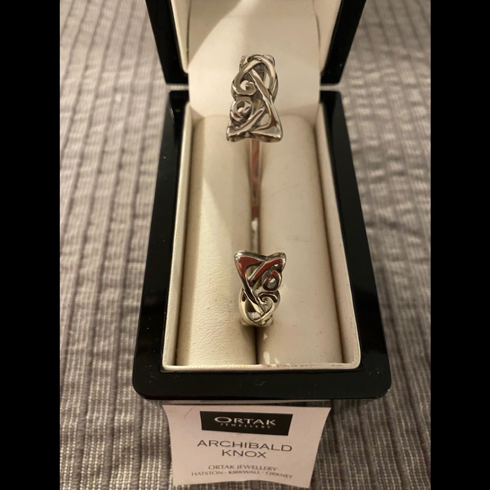 Silver bangle